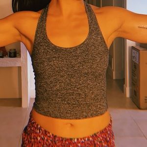 Lululemon grey crop